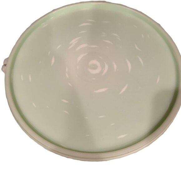 Vintage 1970s Mint Green Tupperware Mold - Picture 5 of 6